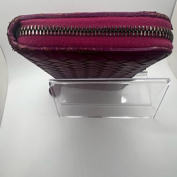 GUC Bottega Veneta Purple Zip Wallet - Picture 5 of 11